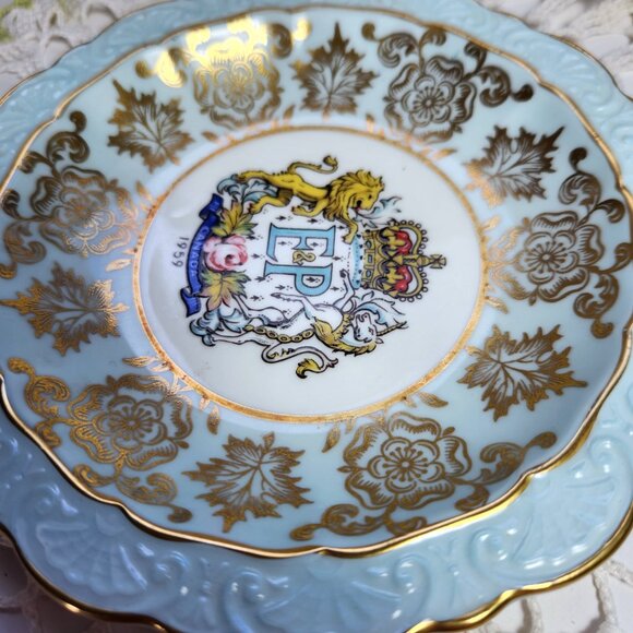 Paragon Bone China Dish Queen Elizabeth & Prince Philip St. Lawrence Sea… - Picture 8 of 8